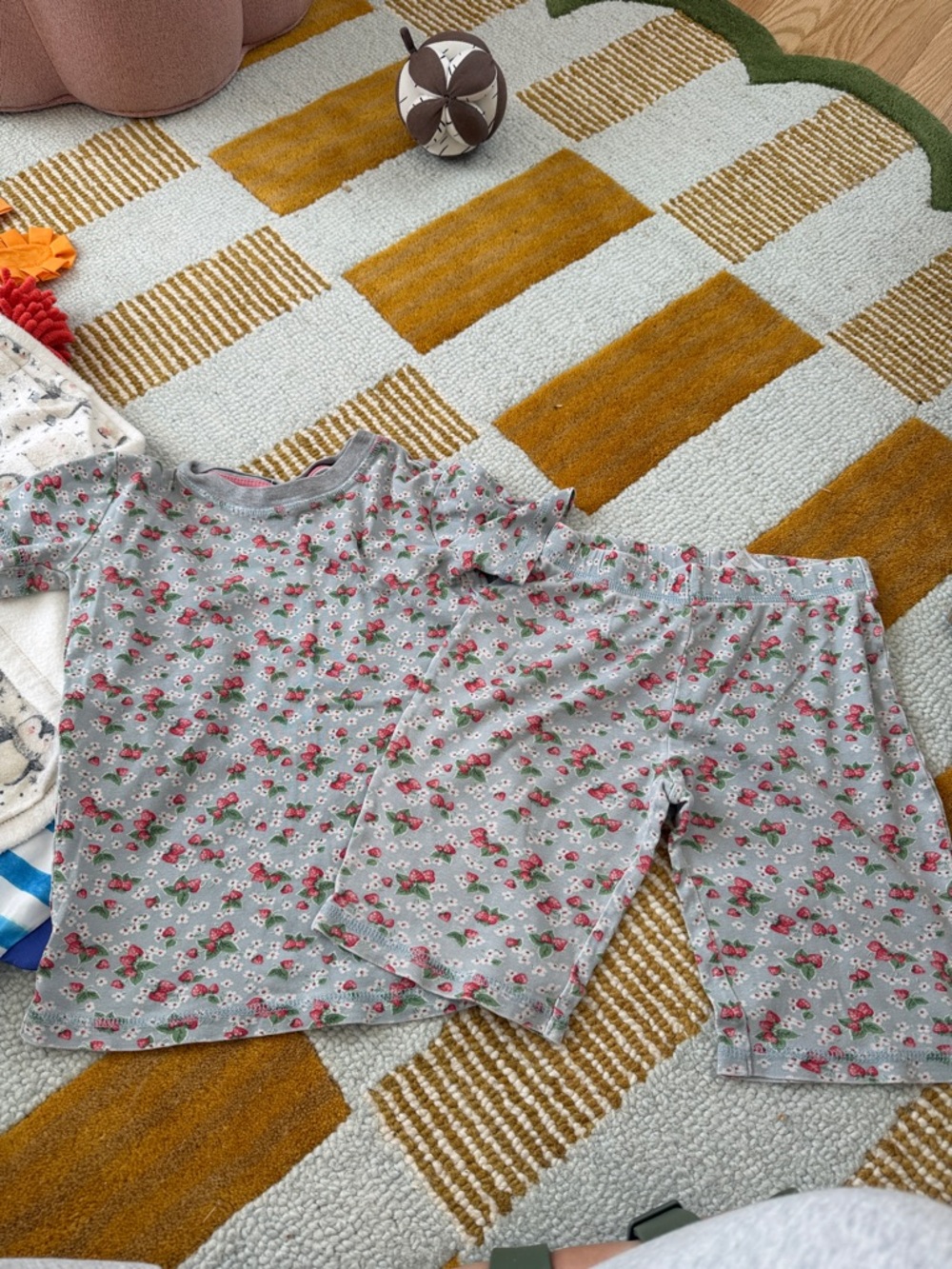 Mini Boden cotton strawberry short sleeve pajama set size girls 7Y